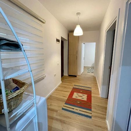 Elma'S Apartament Center Of Tirana Buitenkant foto